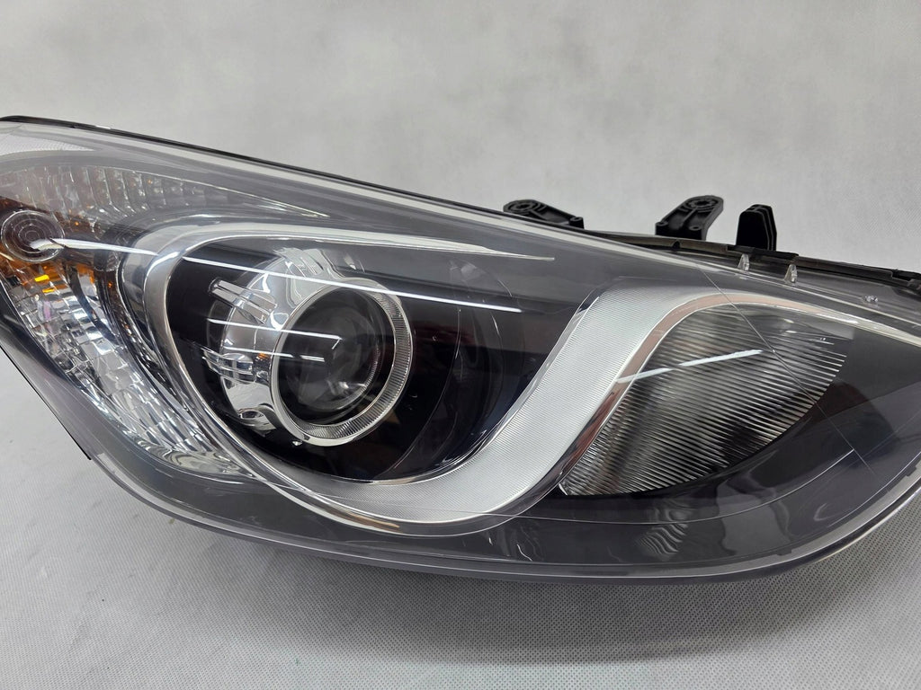 Frontscheinwerfer Hyundai I30 92102-A6020 Rechts Scheinwerfer Headlight SCH5623563264ll