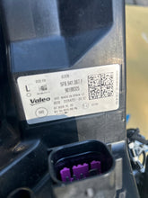 Laden Sie das Bild in den Galerie-Viewer, Frontscheinwerfer Seat Leon 5FB941007F LED Links Scheinwerfer Headlight