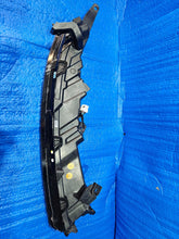 Laden Sie das Bild in den Galerie-Viewer, Frontscheinwerfer Mitsubishi Eclipse Cross EDM922-05010 LED Links Headlight