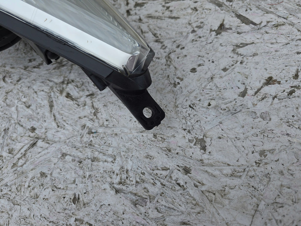 Frontscheinwerfer Kia Venga 92102-1P000 Rechts Scheinwerfer Headlight