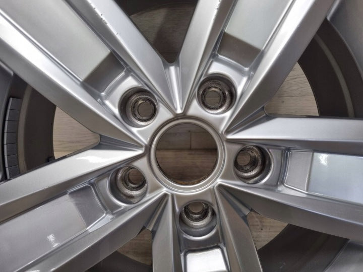 1x Alufelge 17 Zoll 7.0" 5x120 55ET Glanz Silber 7E0601025P VW Multivan FEL6221136681km