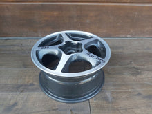 Laden Sie das Bild in den Galerie-Viewer, 1x Alufelge 15 Zoll 7.0&quot; 5x100 Toyota Avensis Celica Carina Rim Wheel