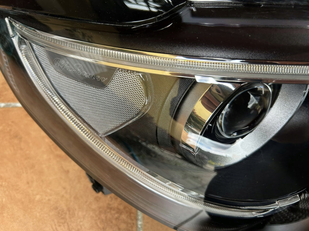 Frontscheinwerfer Alfa Romeo Stelvio 505593000 Xenon Rechts Headlight SCH9016152048no