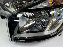 Load image into Gallery viewer, Frontscheinwerfer Renault Trafic III 260109424R LED Rechts oder Links