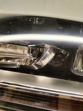 Load image into Gallery viewer, Frontscheinwerfer VW Amarok 2H3941031 Xenon Links Scheinwerfer Headlight SCH1235287035oe