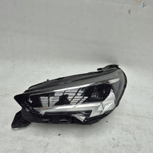 Laden Sie das Bild in den Galerie-Viewer, Frontscheinwerfer Opel Corsa F 39162653 Full LED Links Scheinwerfer Headlight SCH6182184365gn