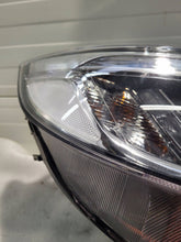 Load image into Gallery viewer, Frontscheinwerfer Kia Sorento I 2P924 Rechts Scheinwerfer Headlight SCH6269009136tb