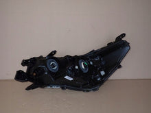 Load image into Gallery viewer, Frontscheinwerfer Toyota Hilux VIII 1EJ-923364-040 Rechts Scheinwerfer Headlight SCH2577610801zq