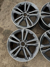 Laden Sie das Bild in den Galerie-Viewer, 4x Alufelge 17 Zoll 5x120 6856087 BMW 1 F40 Rim Wheel FEL8311073775bx