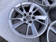 Laden Sie das Bild in den Galerie-Viewer, 4x Alufelge 16 Zoll 7.0" 5x112 35ET Glanz Silber 8W0601025B Audi Rim Wheel FEL2636506141ht