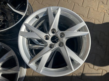 Load image into Gallery viewer, 1x Alufelge 17 Zoll 7.0" 5x112 43ET Glanz Silber 8U0601025 Audi Rim Wheel FEL6949217905rv