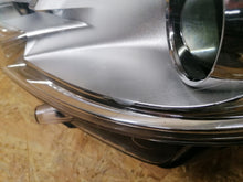 Laden Sie das Bild in den Galerie-Viewer, Frontscheinwerfer Peugeot 2008 I KMR525 9677810180 LED Rechts oder Links