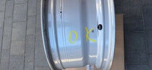 Laden Sie das Bild in den Galerie-Viewer, 1x Alufelge 17 Zoll 8.0" 5x112 39ET Glanz Silber 80A601025 Audi Q5 Rim Wheel FEL5328127279hw