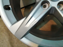Load image into Gallery viewer, 1x Alufelge 18 Zoll 8.0" 5x112 39ET Glanz Silber 80A601025BE Audi Q5 Rim Wheel FEL7044009661cu