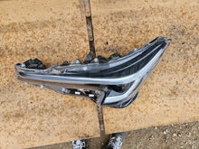 Load image into Gallery viewer, Frontscheinwerfer Toyota Corolla 8115002X10 L729978L1804 Links Headlight SCH6464627428pf