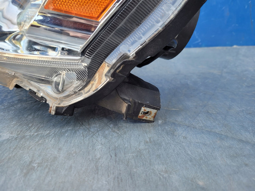 Frontscheinwerfer Mitsubishi Outlander II P8926 85122000 Xenon Links Headlight SCH5646452212xm
