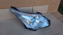 Laden Sie das Bild in den Galerie-Viewer, Frontscheinwerfer Toyota Avensis H279GR-DE Rechts Scheinwerfer Headlight SCH4387366355pr