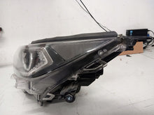 Load image into Gallery viewer, Frontscheinwerfer Toyota V 8990842030 LED Links Scheinwerfer Headlight SCH9846132487we