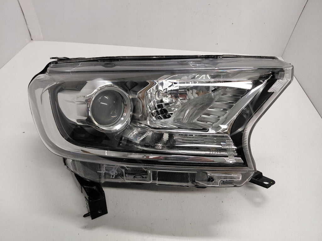 Frontscheinwerfer Ford Ranger Rechts Scheinwerfer Headlight SCH1598207528eg