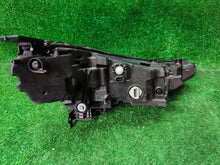 Laden Sie das Bild in den Galerie-Viewer, Frontscheinwerfer Honda Hrv Hr-V Links Scheinwerfer Headlight SCH7063808259yh