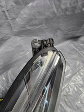 Load image into Gallery viewer, Frontscheinwerfer Ford Kuga CV44-13D154-AF LED Rechts Scheinwerfer Headlight SCH2298513544ra