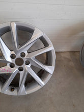 Load image into Gallery viewer, 1x Alufelge 17 Zoll 7.0&quot; 5x100 575601025AL Seat Ibiza V Rim Wheel