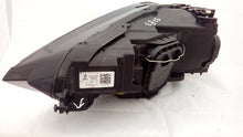 Load image into Gallery viewer, Frontscheinwerfer VW Golf Sportsvan 517941032B Xenon Rechts Headlight SCH3030837238hx