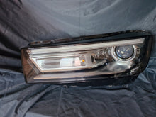 Laden Sie das Bild in den Galerie-Viewer, Frontscheinwerfer Audi Q5 80A941005 515414980 Xenon Links Scheinwerfer Headlight SCH3832909646bf