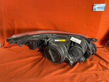 Laden Sie das Bild in den Galerie-Viewer, Frontscheinwerfer Saab 9-3 Xenon Links Scheinwerfer Headlight