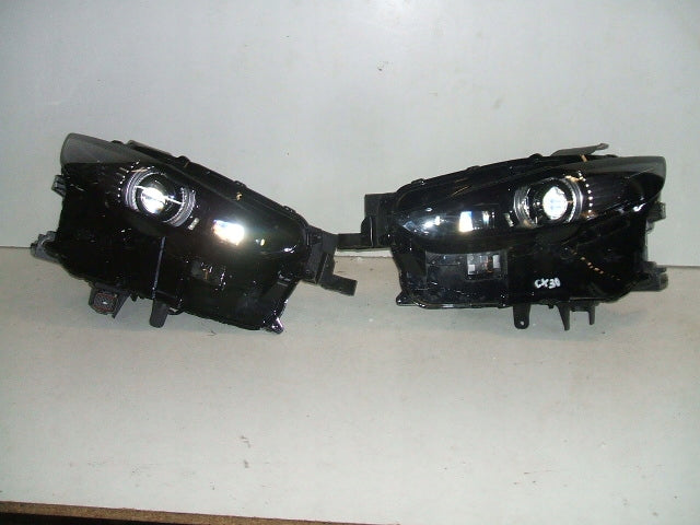 Frontscheinwerfer Mazda Cx30 071158W5553R 055210W5553L LED Rechts oder Links SCH7921909286lq