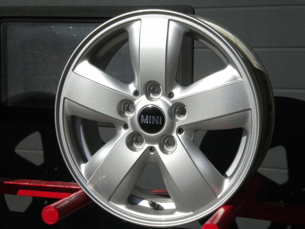 4x Alufelge 15 Zoll 5.5" 5x112 46ET Glanz Silber 6855101 Mini F56 F55 Rim Wheel