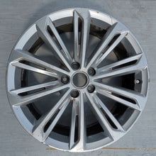 Load image into Gallery viewer, 1x Alufelge 19 Zoll 8.0" 5x112 44ET Glanz Silber 3G0601025R VW Passat B8 FEL3811199633kw