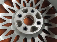 Laden Sie das Bild in den Galerie-Viewer, 1x Alufelge 15 Zoll 6.0&quot; 4x100 49ET Glanz Silber Opel Rim Wheel