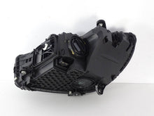 Laden Sie das Bild in den Galerie-Viewer, Frontscheinwerfer Mercedes-Benz W206 A2069068204 Rechts Scheinwerfer Headlight SCH2369503839op
