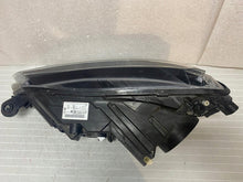 Laden Sie das Bild in den Galerie-Viewer, Frontscheinwerfer Skoda Superb III 3V1941016 Xenon Rechts Scheinwerfer Headlight SCH8537807140ql