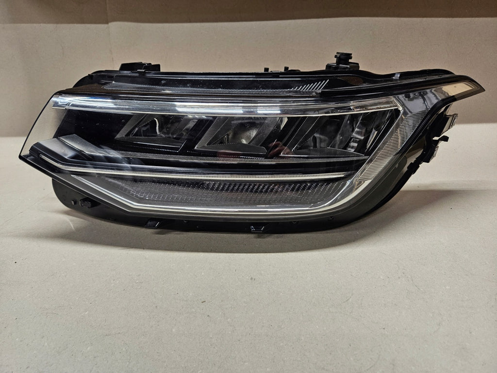 Frontscheinwerfer VW Tiguan 5NB941035G Links Scheinwerfer Headlight SCH4680146953dt