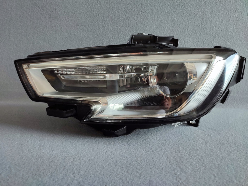 Frontscheinwerfer Audi A3 8V0941005E 94104556 Xenon Links Scheinwerfer Headlight