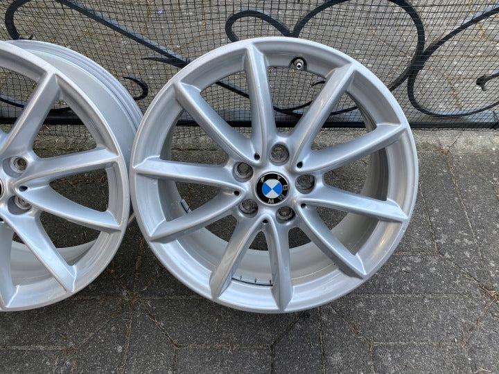4x Alufelge 17 Zoll 7.5" 5x110 52ET 6856061 BMW X1 F48 Rim Wheel FEL6004799121du