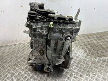 Laden Sie das Bild in den Galerie-Viewer, Motor Citroën Berlingo EB2ADT 1.2 110PS 81kW 2024 Benzin Engine Unkomplett MOT8484444892la