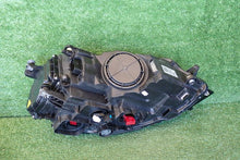 Laden Sie das Bild in den Galerie-Viewer, Frontscheinwerfer VW VII 5H1941043 Xenon Ein Stück (Rechts oder Links) Headlight