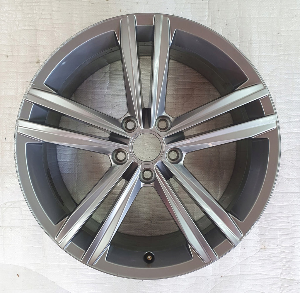 1x Alufelge 18 Zoll 7.5" 5x112 51ET 5G0601025DC VW Passat Golf VII Sharan
