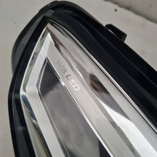Laden Sie das Bild in den Galerie-Viewer, Frontscheinwerfer BMW X1 5A9A222-01 LED Rechts Scheinwerfer Headlight SCH9170905528lj