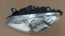 Laden Sie das Bild in den Galerie-Viewer, Frontscheinwerfer Mercedes-Benz W245 W169 A1698208361 A1698209826 Xenon Links SCH1776851994jj