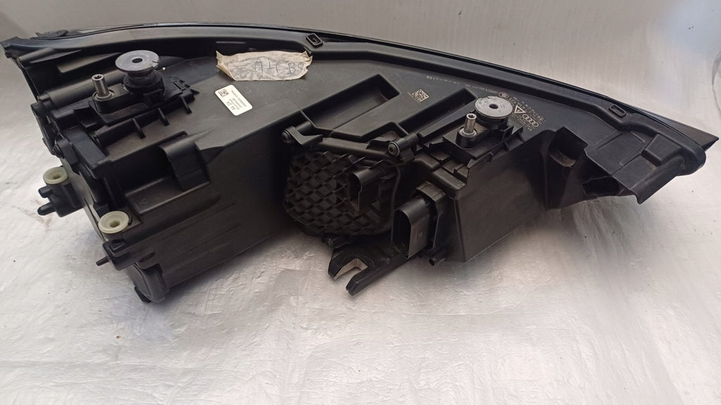 Frontscheinwerfer Audi A1 8XA941005 8XA941006 Xenon Rechts oder Links SCH1981331160wb