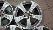 Laden Sie das Bild in den Galerie-Viewer, 4x Alufelge 17 Zoll 7.5" 5x112 40ET Glanz Silber A2134011200 Mercedes-Benz W213 FEL6848152272yn