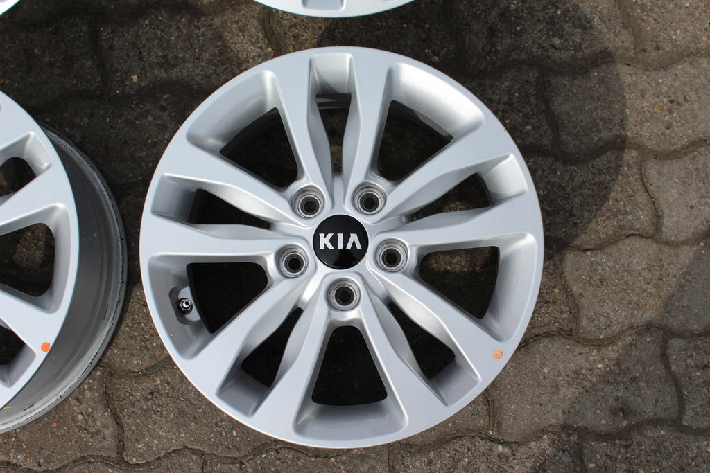 4x Alufelge 16 Zoll 6.5" 5x114.3 50ET Silber 52910A2830 Kia Ceed Rim Wheel