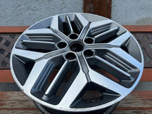 Load image into Gallery viewer, 1x Alufelge 17 Zoll 7.0" 5x114.3 50ET Glanz Graphit 52910-A8610 Kia Optima Mg FEL7787896648op
