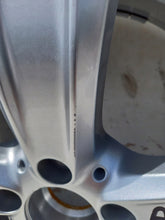 Load image into Gallery viewer, 1x Alufelge 18 Zoll 8.0&quot; 5x112 38ET Glanz Silber A2534012100 Mercedes-Benz Glc