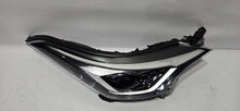 Load image into Gallery viewer, Frontscheinwerfer Toyota C-Hr 81130-F4281 Rechts Scheinwerfer Headlight SCH1836562148jd