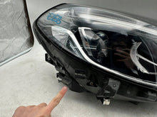 Laden Sie das Bild in den Galerie-Viewer, Frontscheinwerfer Mercedes-Benz W246 Rechts Scheinwerfer Headlight SCH3407496201yw